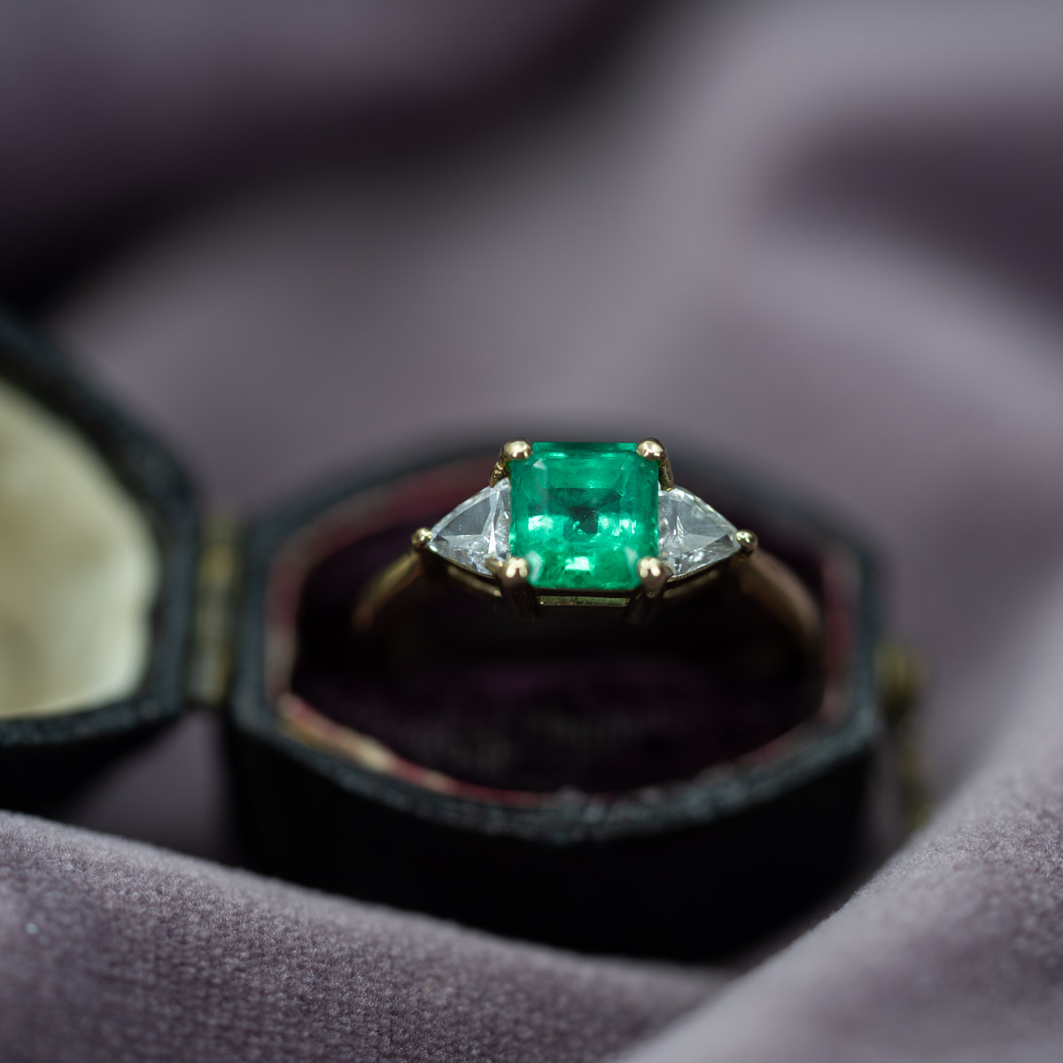 Colombian Emerald & Diamond Ring