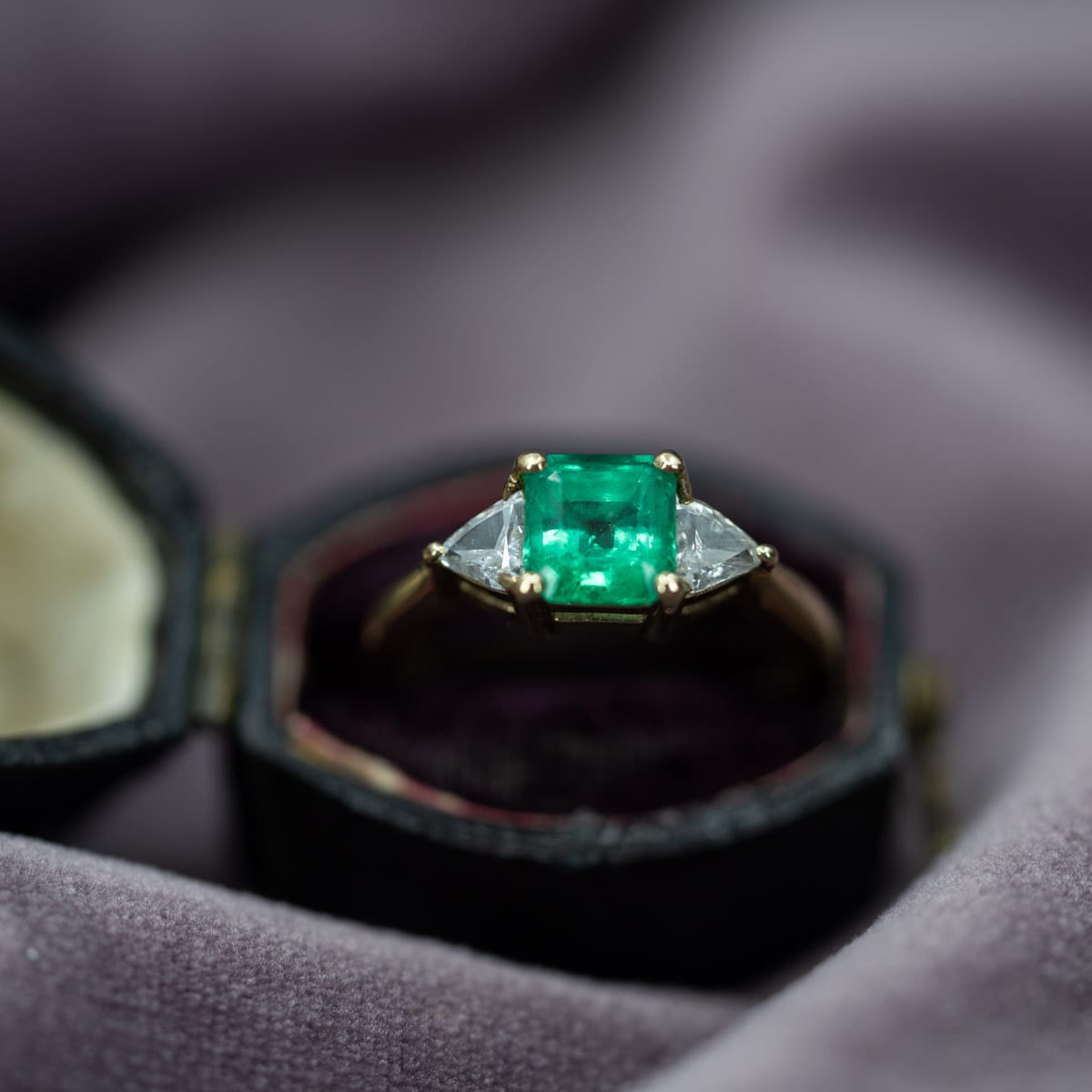 Colombian Emerald & Diamond Ring