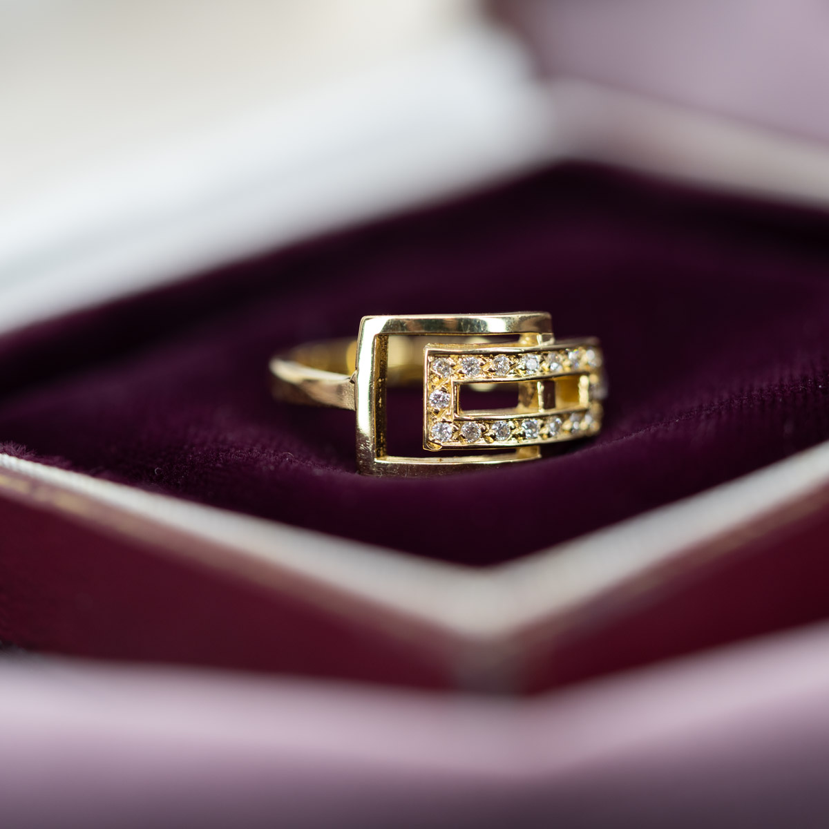 Diamond & Buckle Ring