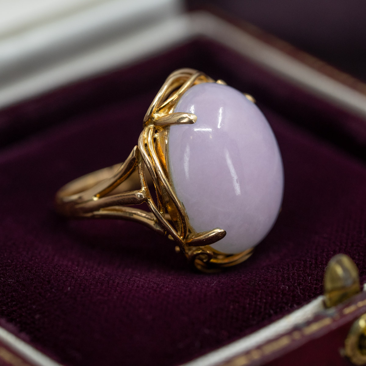 Big Lavender Jadeite Cab Ring