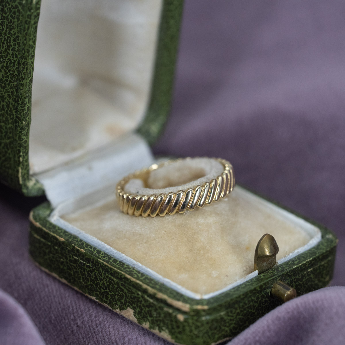 Dainty Vintage Wrap Band