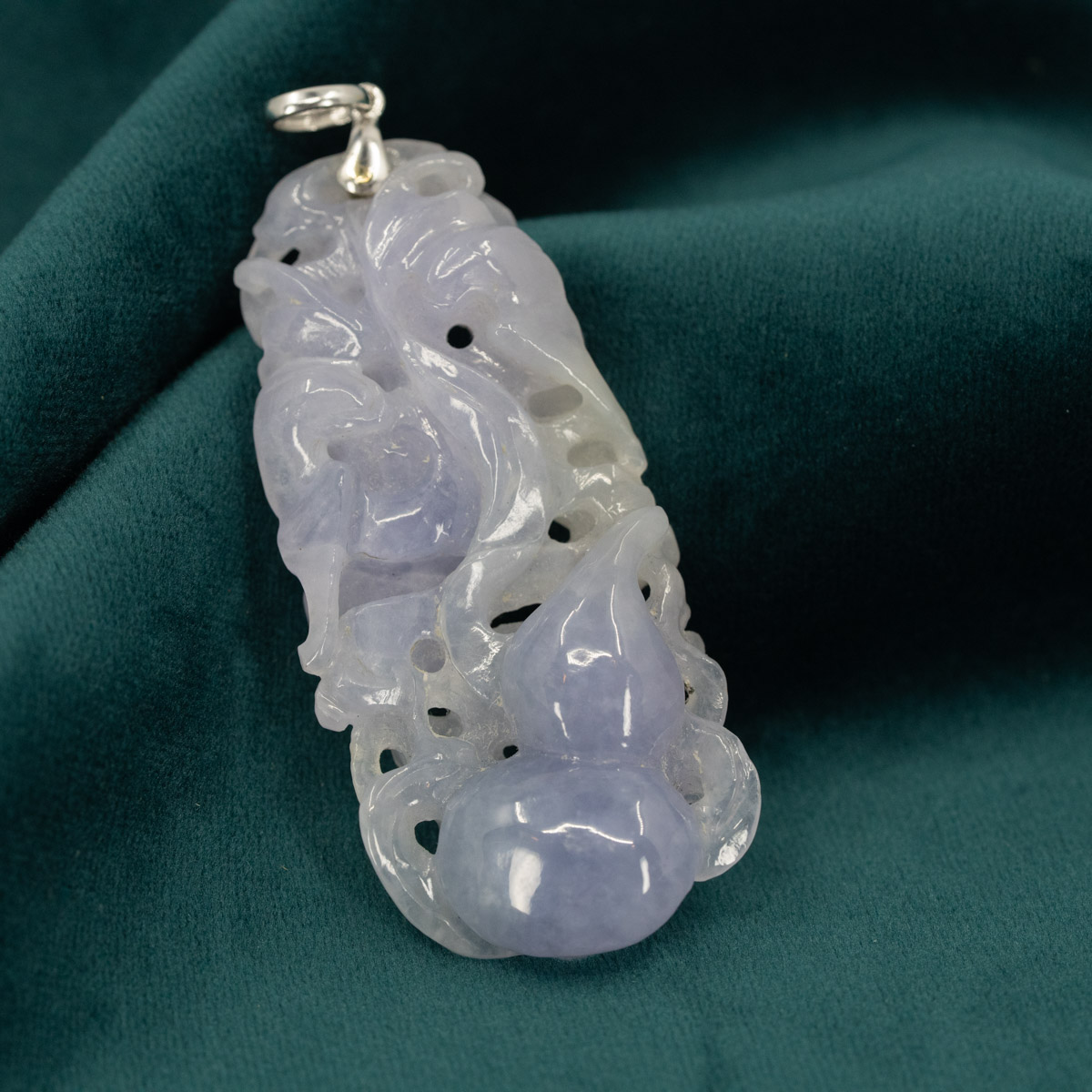 Antique Lavender Jade Gourd Pendant